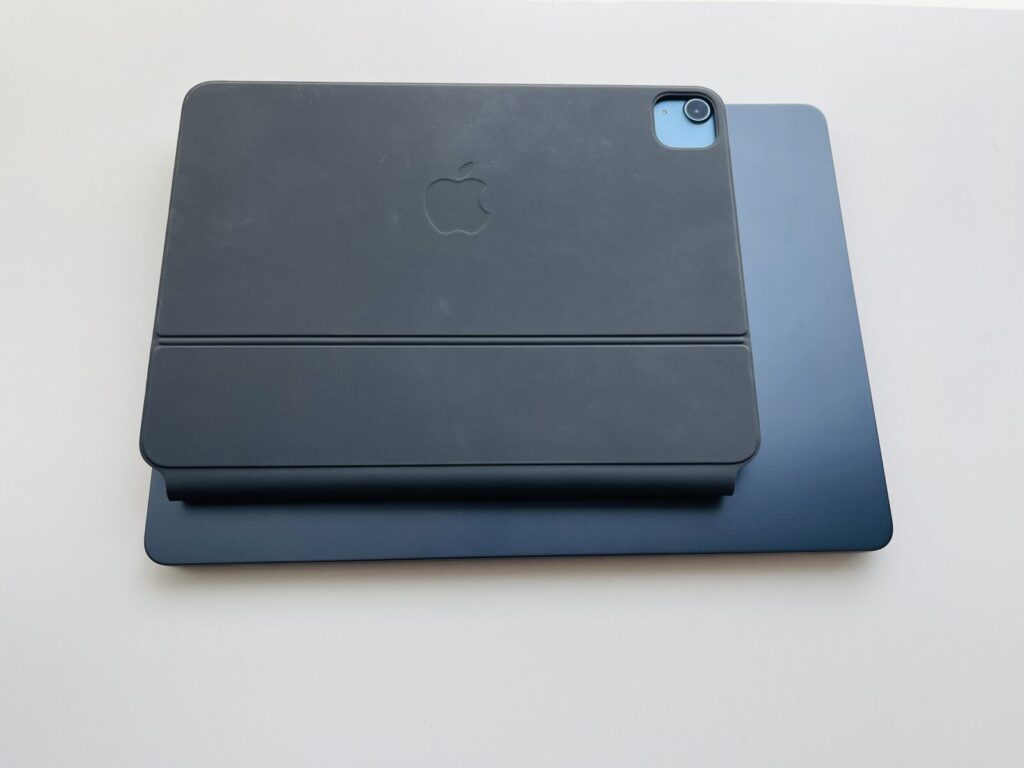 iPad MacBook サイズ比較