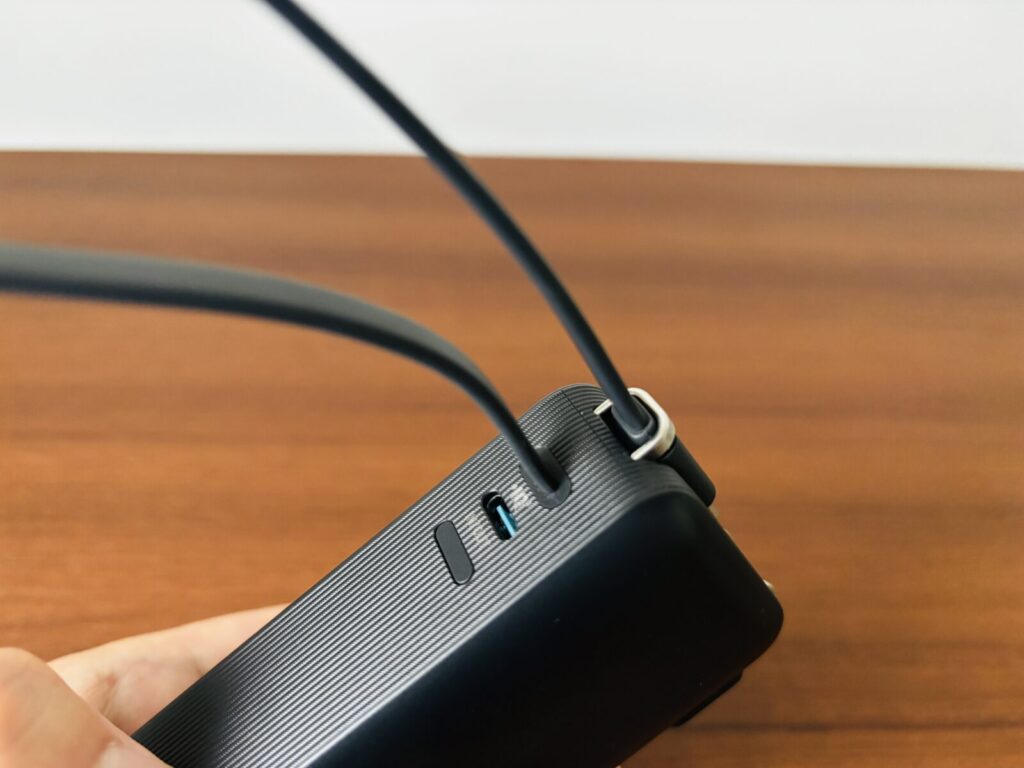 Anker Power Bank (10000mAh, Fusion, Built-In USB-C ケーブル) 