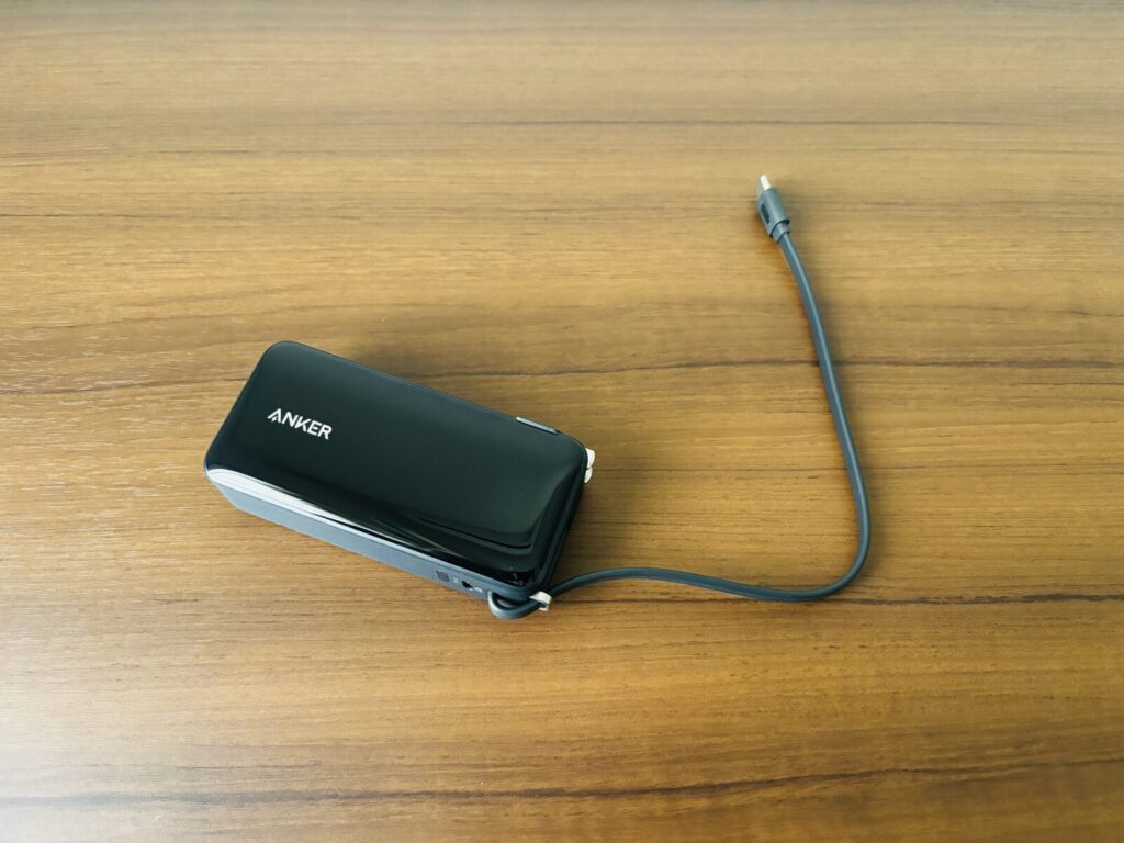 Anker Power Bank (10000mAh, Fusion, Built-In USB-C ケーブル) 