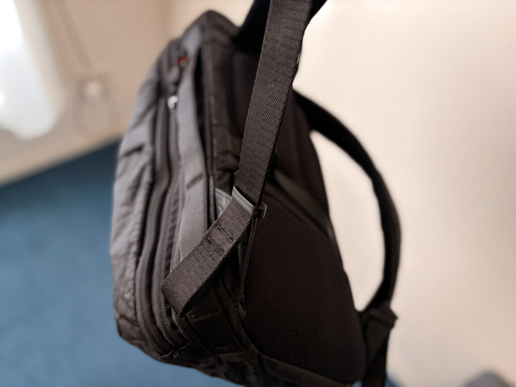 NOMANZ_GEAR DIRACとモンベルのテープクリップ